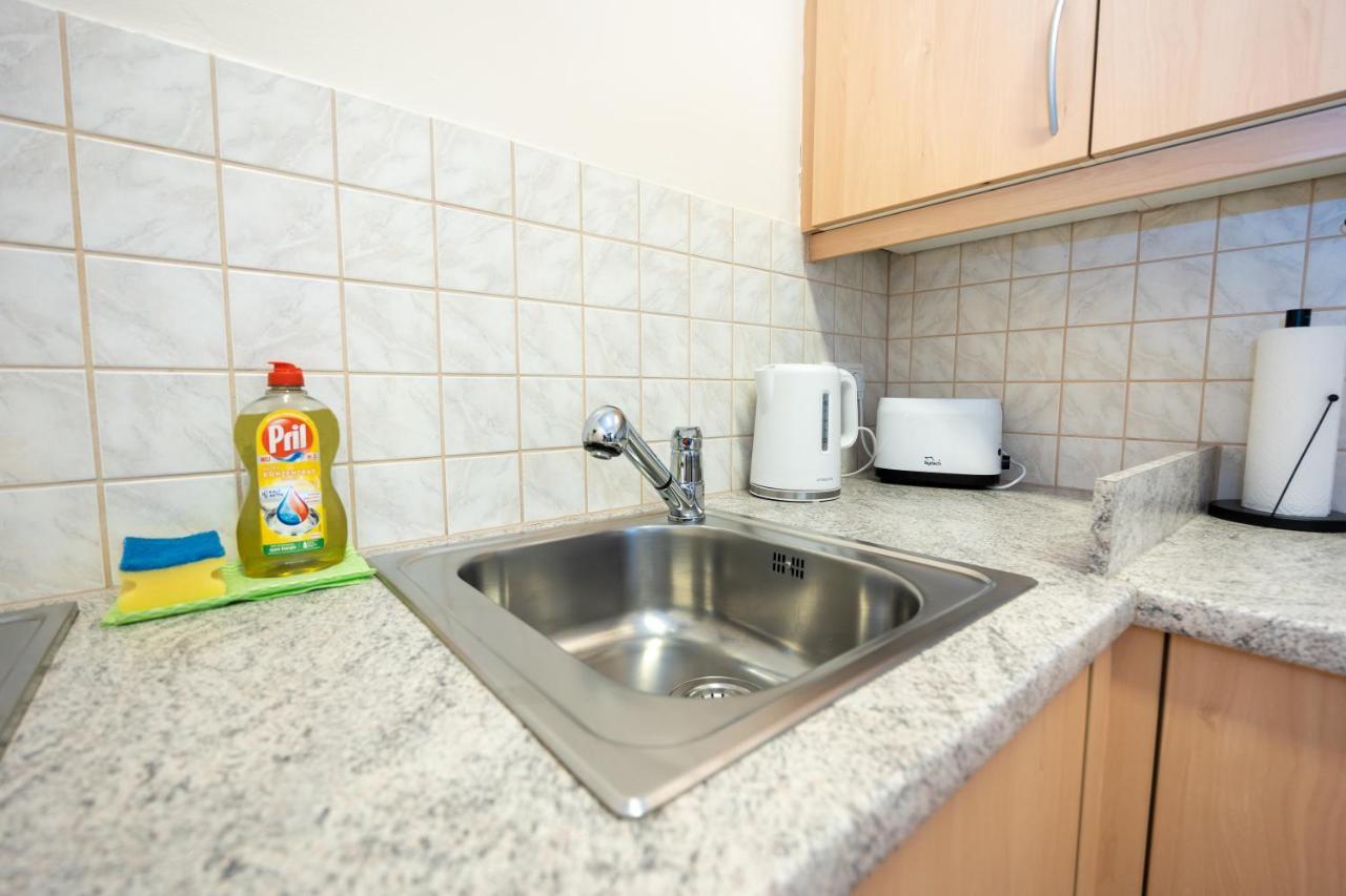 Charming Apartment Near Prater Виена Екстериор снимка